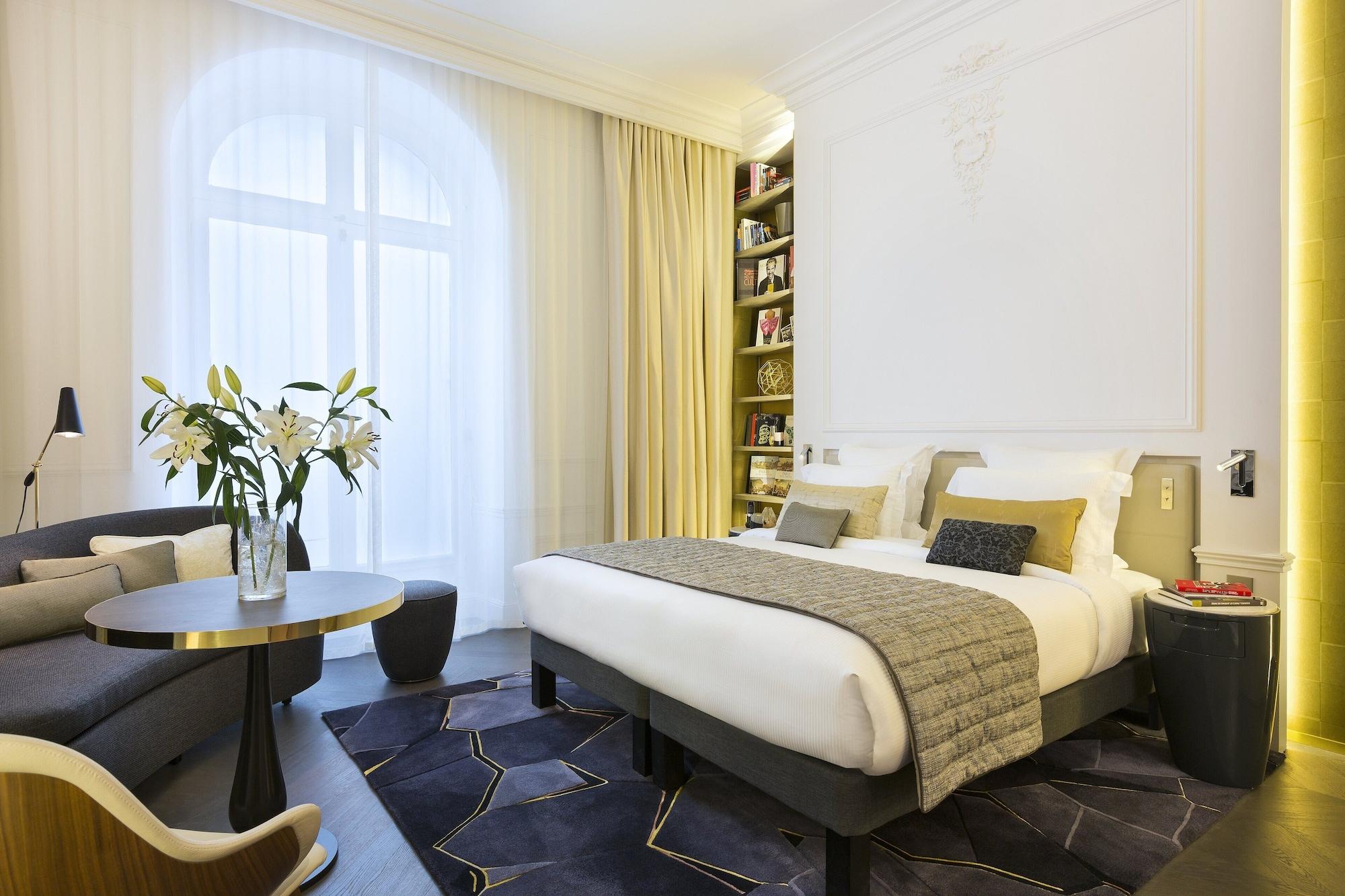 La Clef Champs-Elysees Paris By The Crest Collection Eksteriør billede A room at the hotel